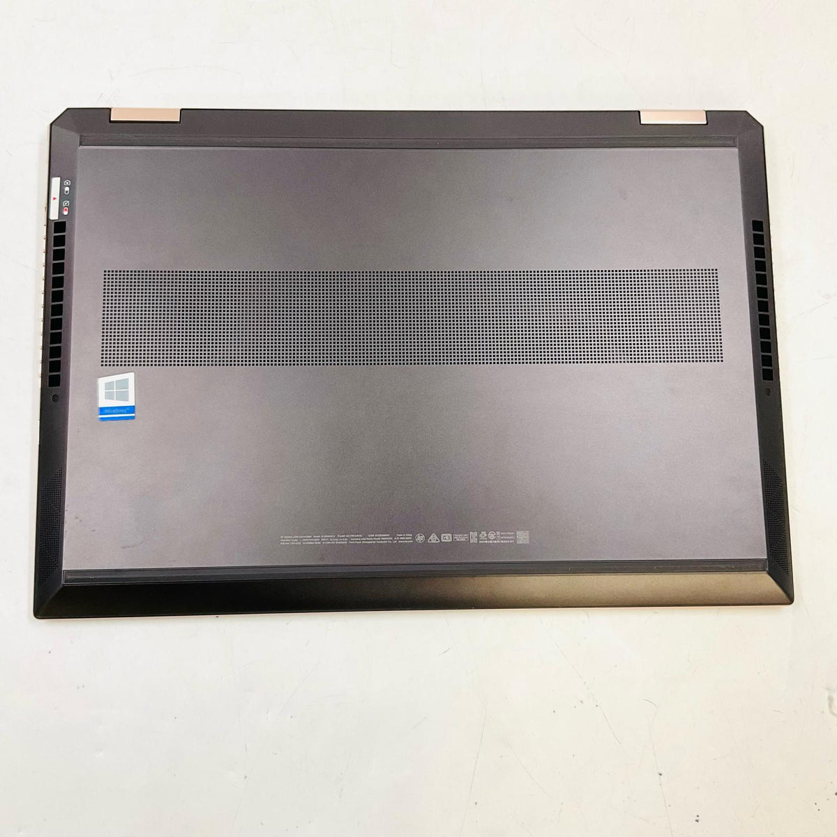 【最速発送】HP Spectre x360 15-df0009TX 16GB SSD 512GB【難有】