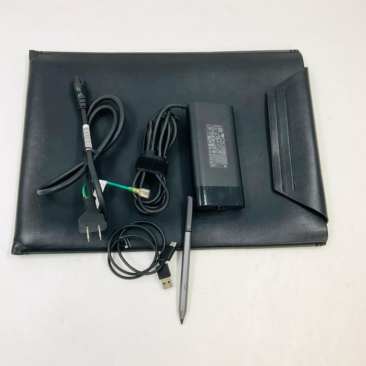 【最速発送】HP Spectre x360 15-df0009TX 16GB SSD 512GB【難有】
