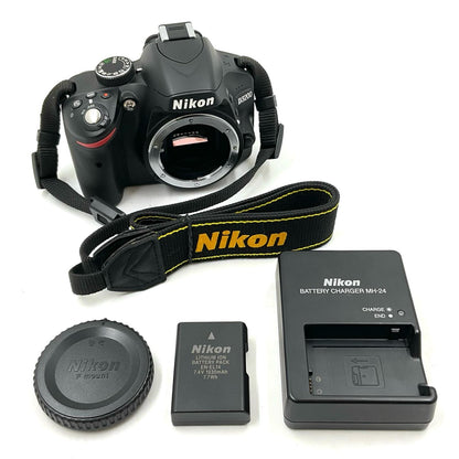 【全額返金保証】【最速発送】Nikon デジタル一眼 D3200 ボディ [ブラック] 動作確認済