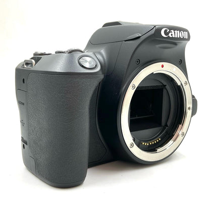 【全額返金保証】【最速発送】Canon デジタル一眼 EOS Kiss X10 ボディ 美品 動作確認済