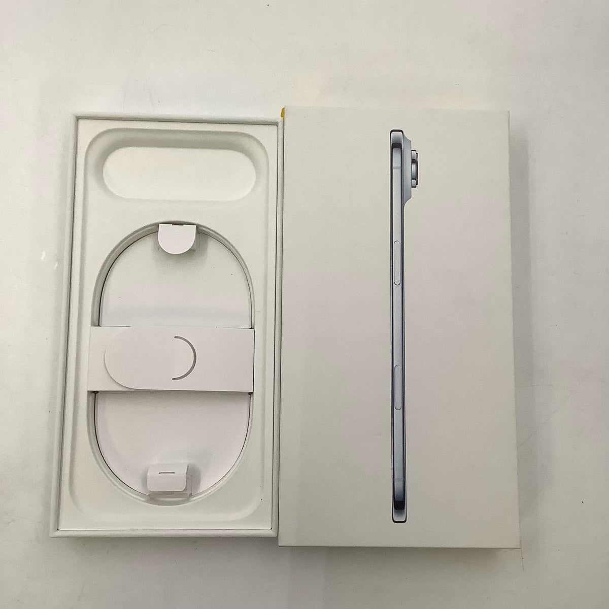 【全額返金保証】【最速発送】Apple iPhone iPhone Air 256GB スカイブルー docomo 白ロム 超美品 動作確認済 100%