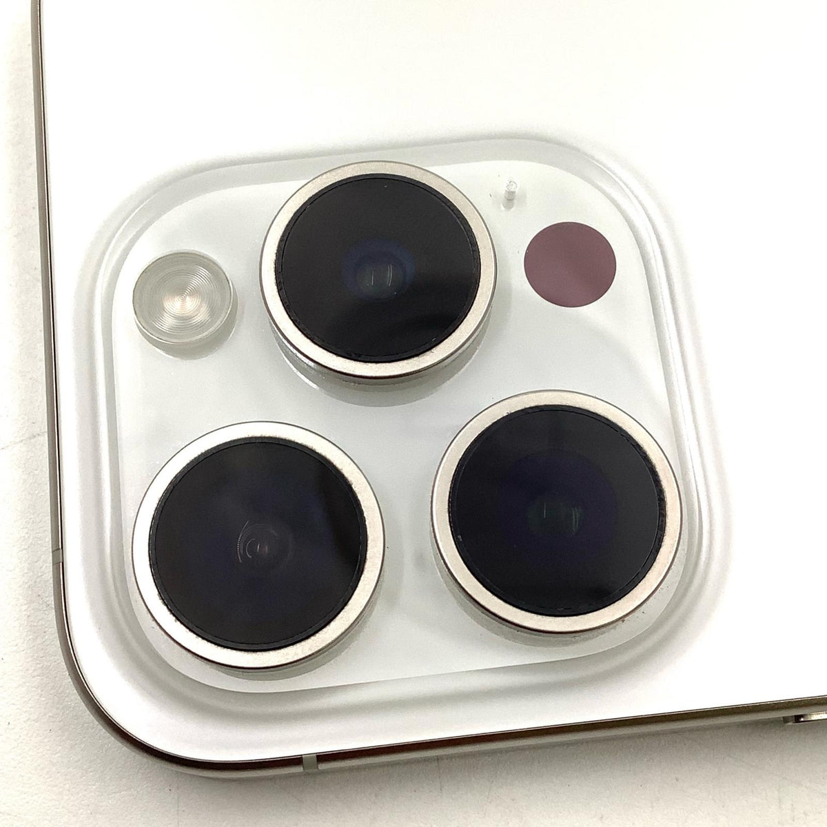 【全額返金保証】【最速発送】Apple iPhone iPhone 15 Pro 256GB ホワイトチタニウム Softbank 白ロム 動作確認済 80%