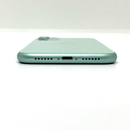 【全額返金保証】【最速発送】Apple iPhone iPhone 11 64GB グリーン docomo SIMフリー 白ロム 動作確認済 74%