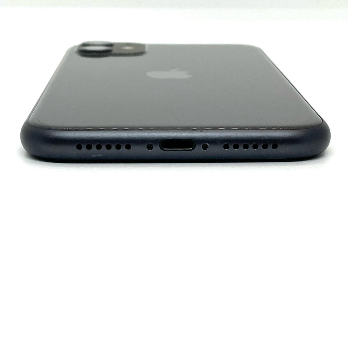 【全額返金保証】【最速発送】Apple iPhone iPhone 11 128GB ブラック au SIMフリー 白ロム 動作確認済 76%