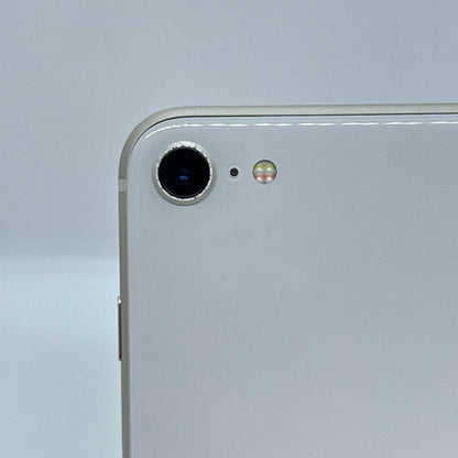 【全額返金保証】【最速発送】Apple iPhone iPhone SE（第3世代） 64GB スターライト docomo SIMフリー 白ロム 美品 動作確認済 93%