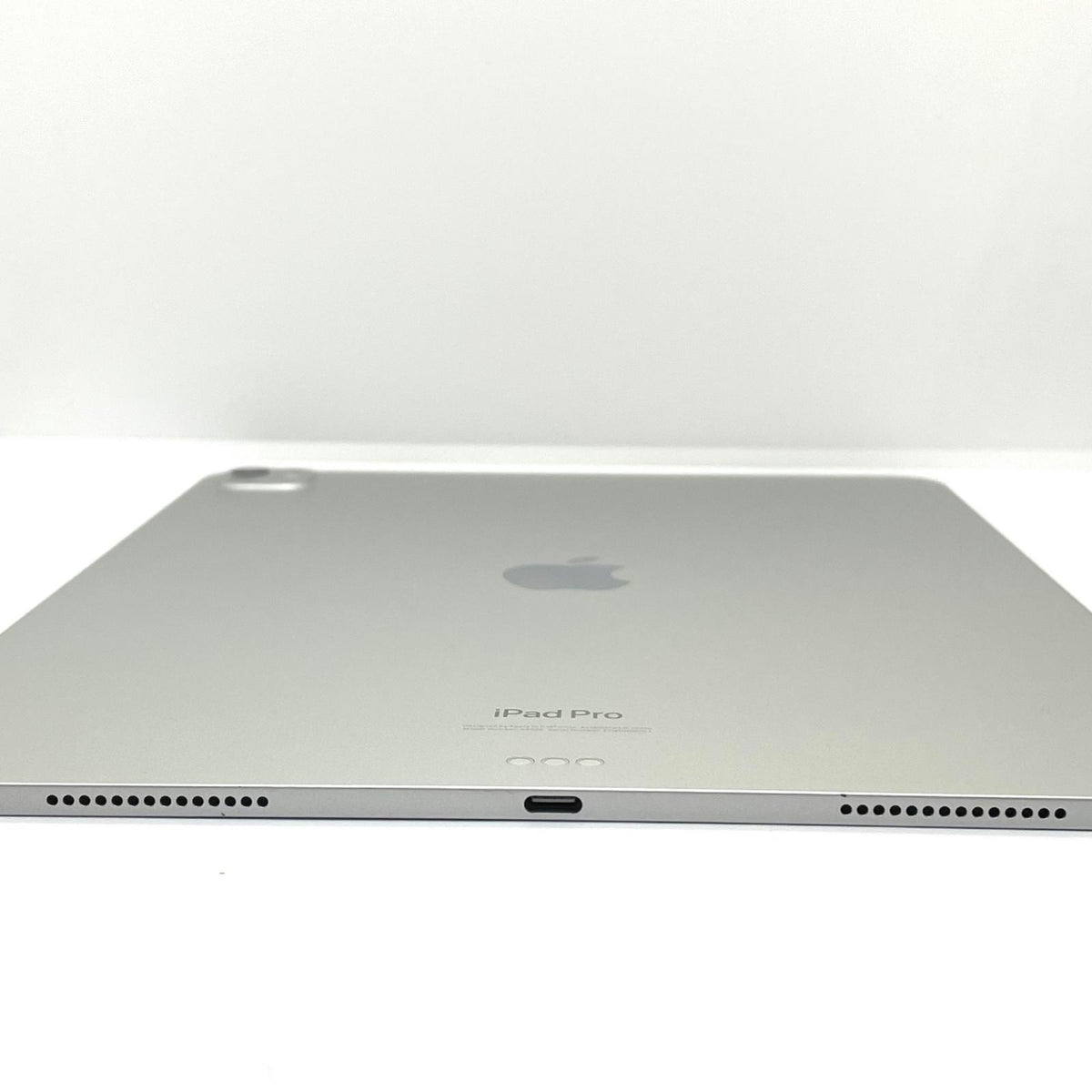 【全額返金保証】【最速発送】Apple iPad Pro 13インチ 512GB シルバー Wi-Fi 動作確認済