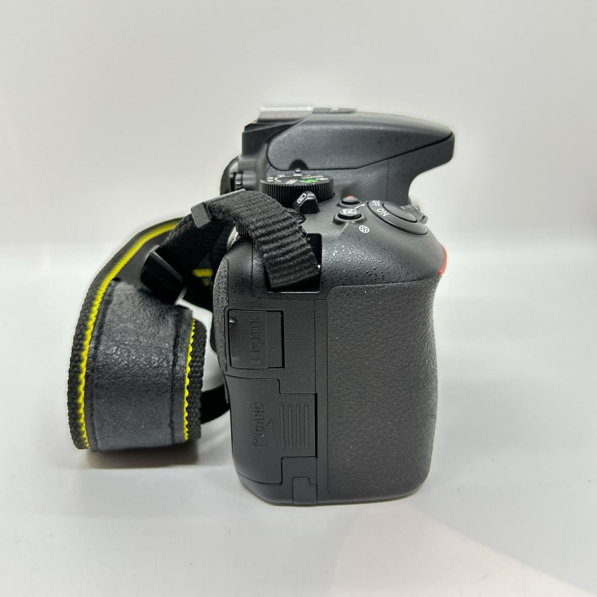 【全額返金保証】【最速発送】Nikon デジタル一眼 Nikon D5500 18-55 II レンズキット 動作確認済