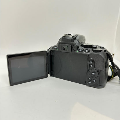 【全額返金保証】【最速発送】Nikon デジタル一眼 Nikon D5500 18-55 II レンズキット 動作確認済