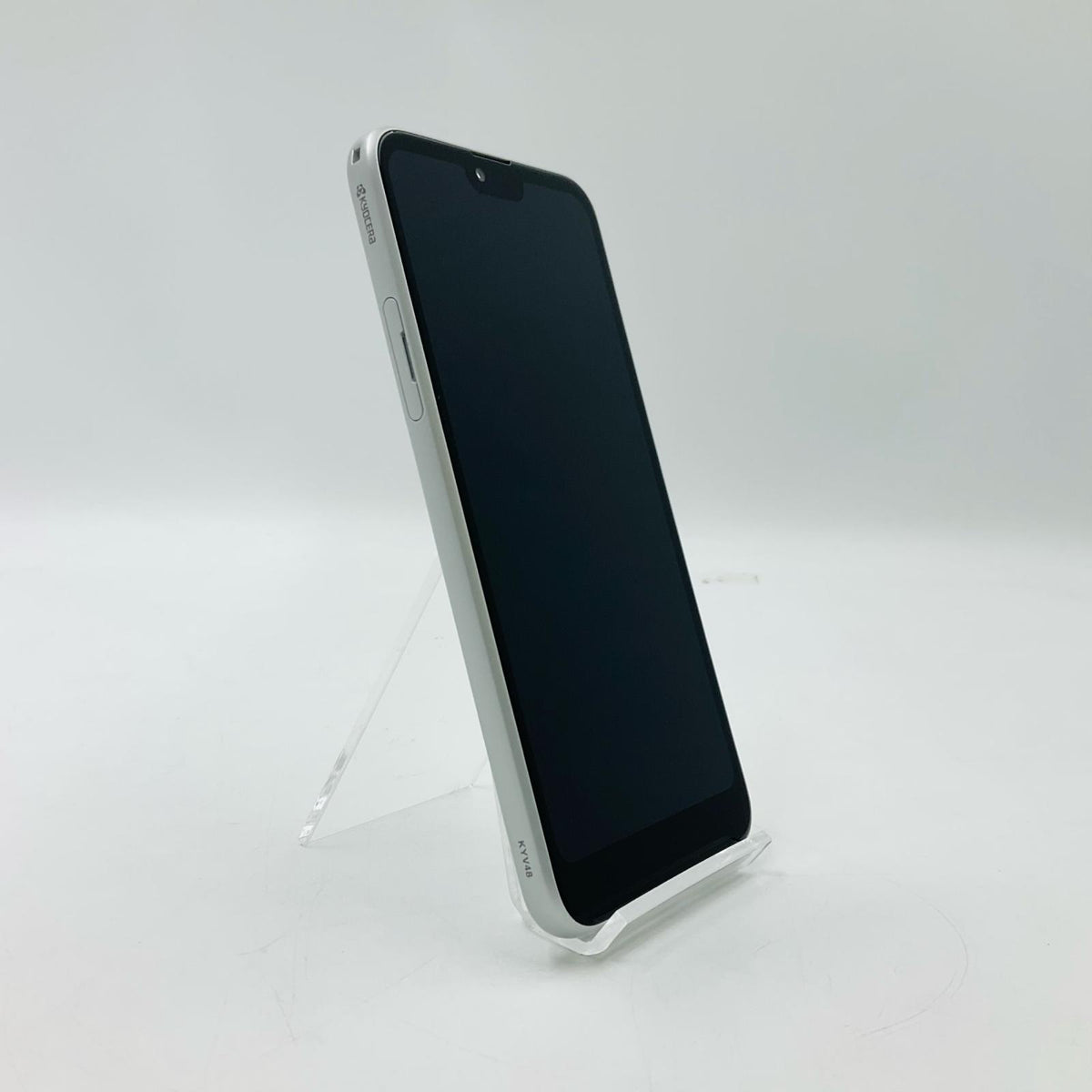 【全額返金保証】【最速発送】京セラ GRATINA 32GB ホワイト au SIMフリー KYV48 白ロム 動作確認済