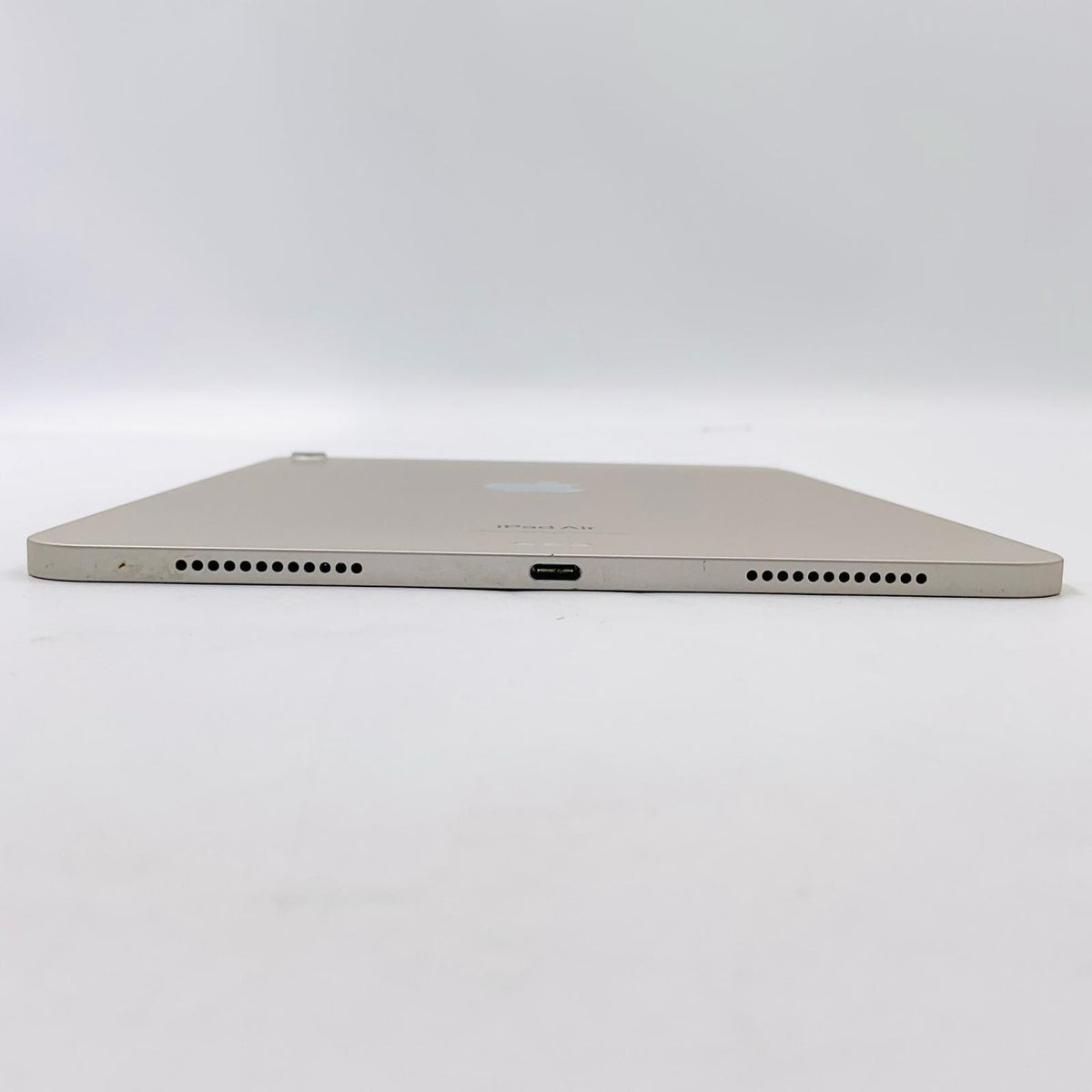 【全額返金保証】【最速発送】Apple iPad Air 10.9インチ 第5世代 64GB スターライト Wi-Fi 美品 動作確認済