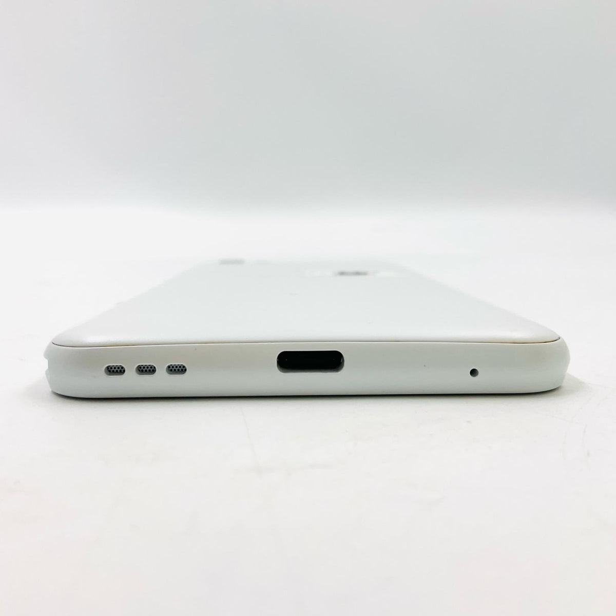 【全額返金保証】【最速発送】富士通 arrows U 32GB ホワイト Softbank 801FJ 白ロム 動作確認済