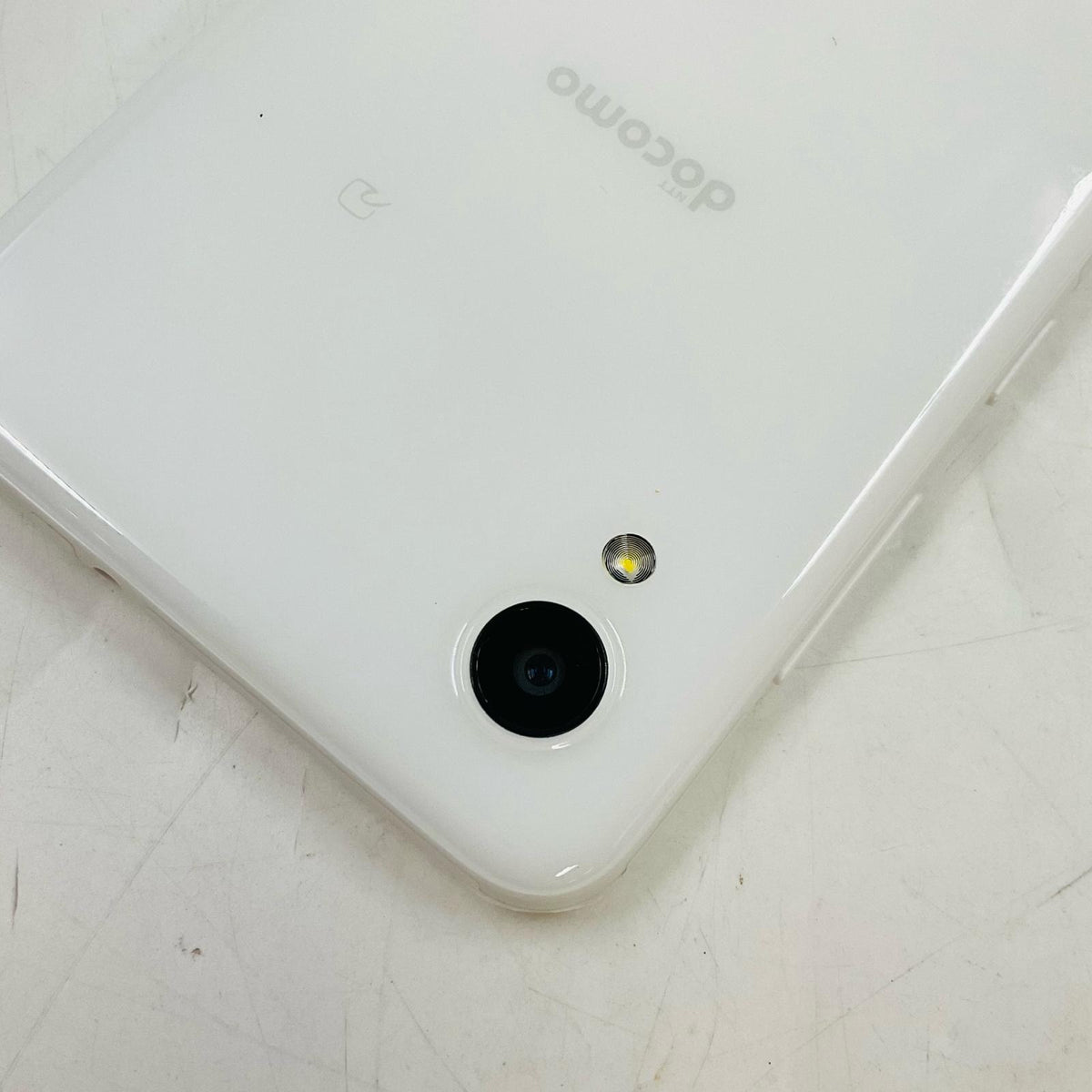 【最速発送】SAMSUNG Galaxy A22 5G 64GB ホワイト docomo SC-56B 白ロム【難有】