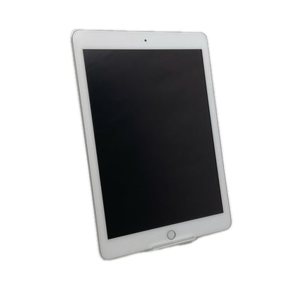 【全額返金保証】【最速発送】Apple iPad iPad 9.7インチ 第6世代 32GB シルバー Wi-Fi 美品 動作確認済