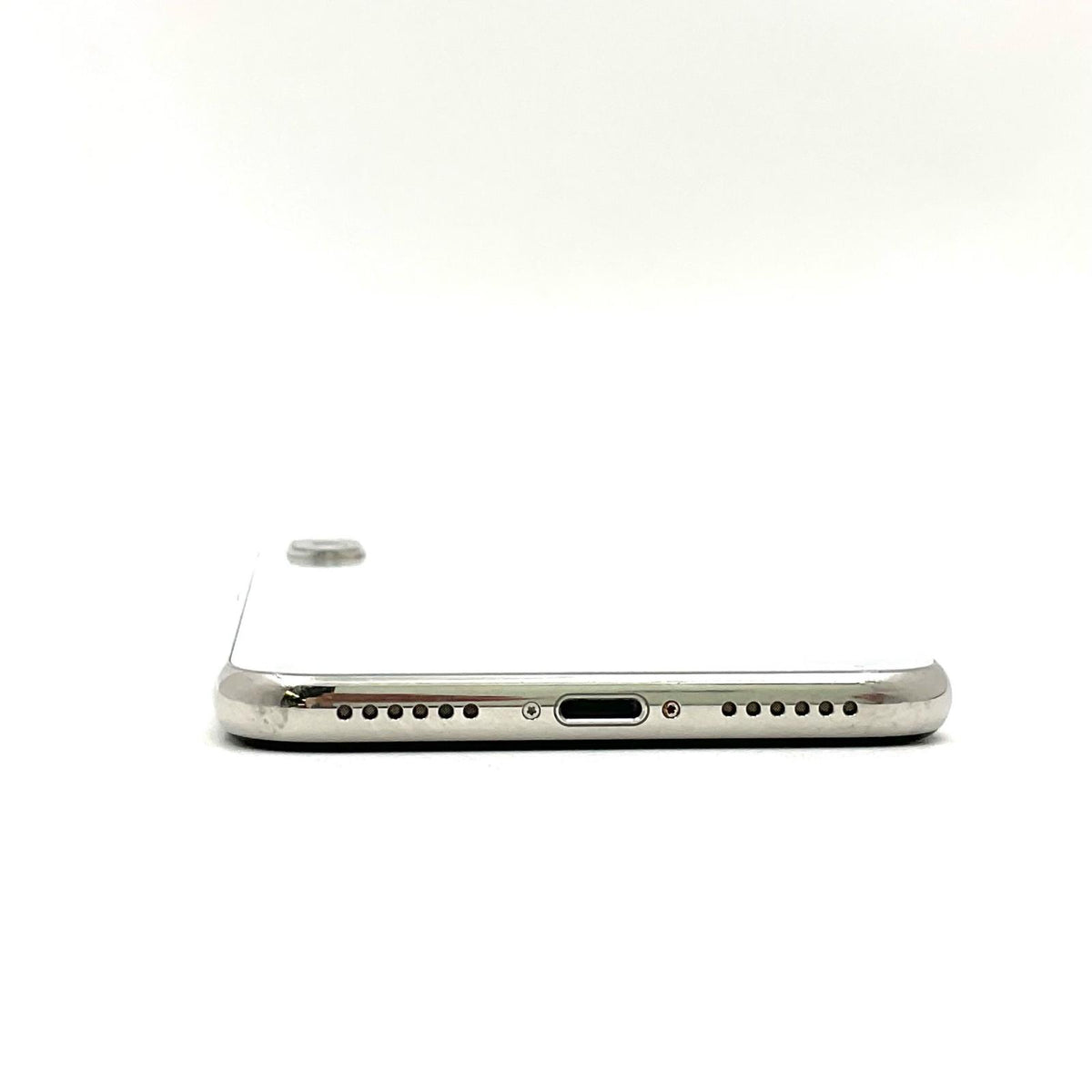 【全額返金保証】【最速発送】Apple iPhone iPhone X 64GB シルバー au 白ロム 動作確認済 75%