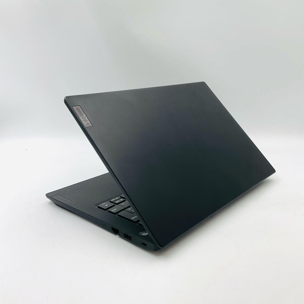【全額返金保証】【最速発送】Lenovo V14 V14 G4 ABP AMD Ryzen 5 7430U with Radeon Graphics 8GB M.2 SSD 256GB 100% 美品 動作確認済
