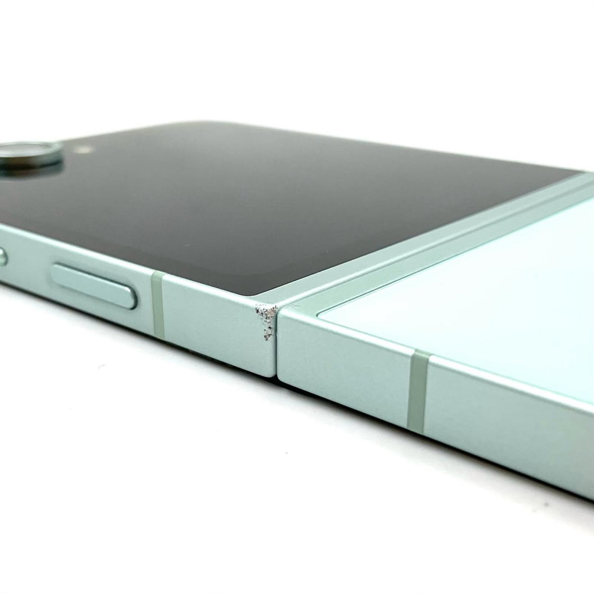 【全額返金保証】【最速発送】SAMSUNG Galaxy Zflip6 256GB Mint(GR) docomo SC-54E 白ロム 動作確認済