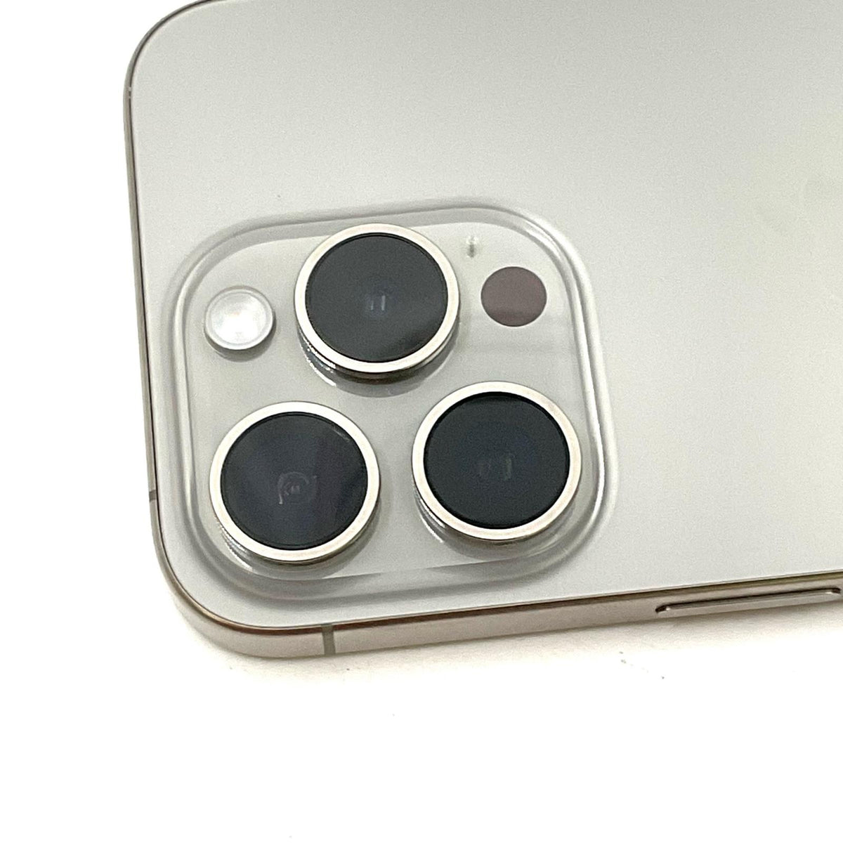 【全額返金保証】【最速発送】Apple iPhone iPhone 15 Pro 256GB ナチュラルチタニウム SIMフリー 白ロム 美品 動作確認済 89%