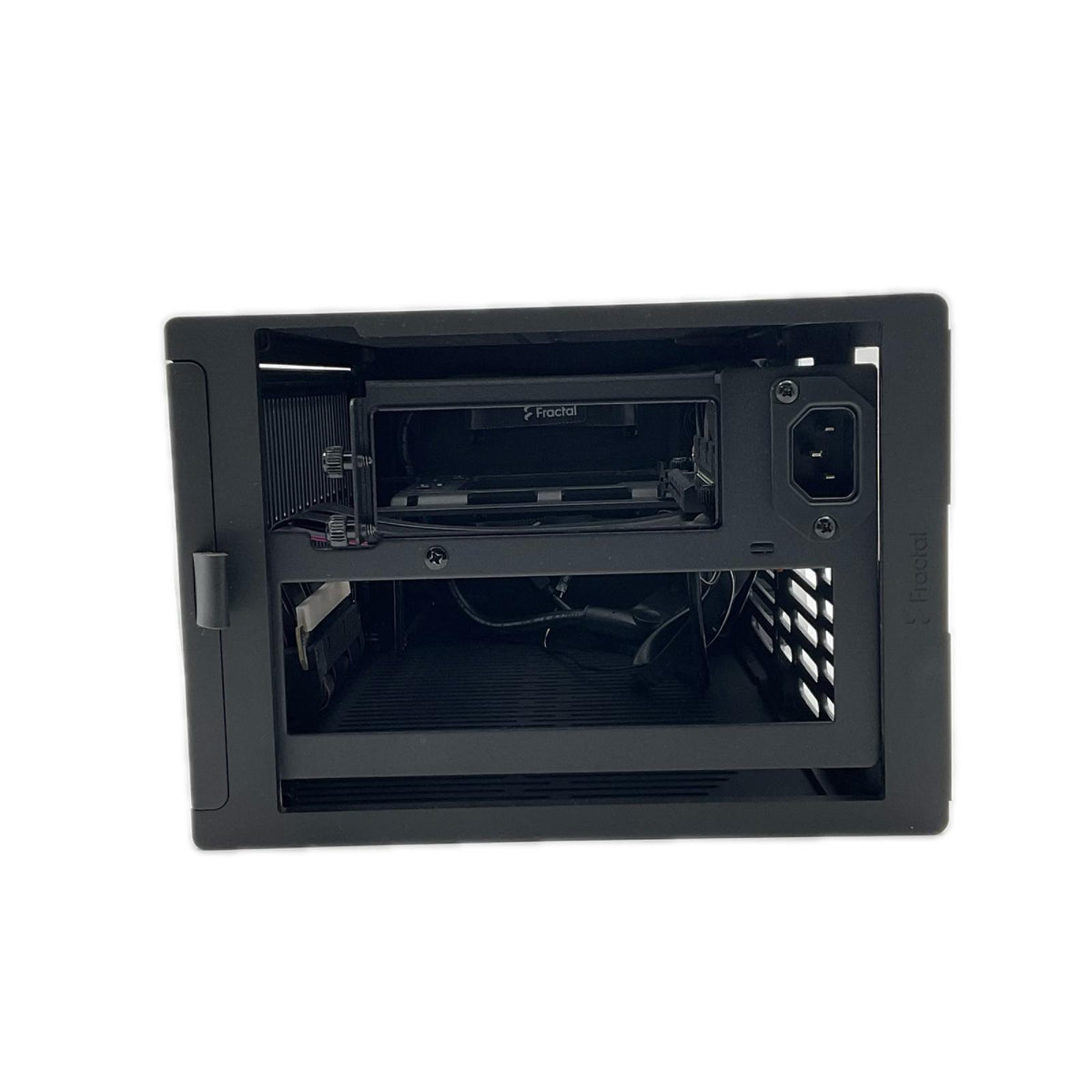 【全額返金保証】【最速発送】Fractal Design Terra FD-C-TER1N-01 超美品 動作確認済