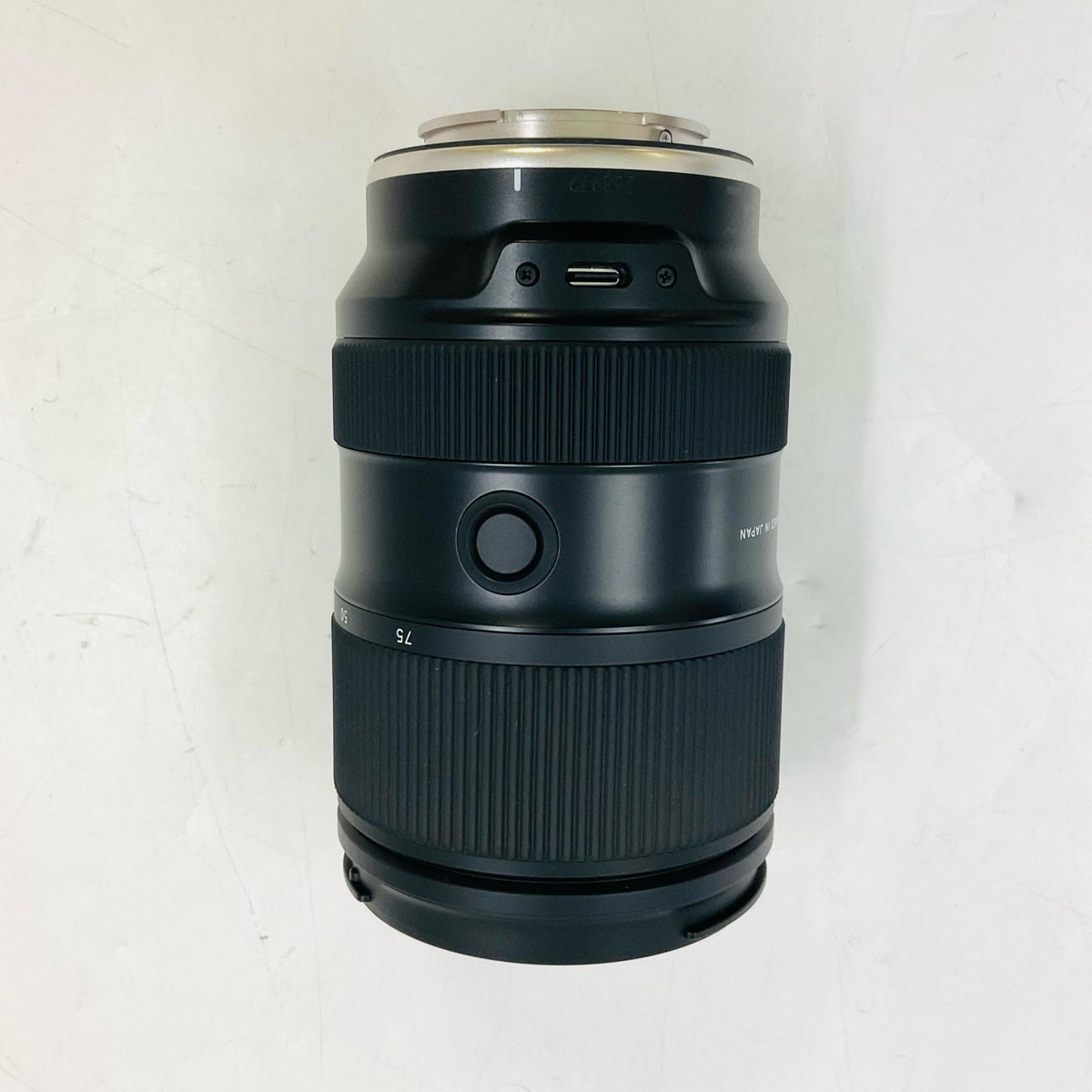【全額返金保証】【最速発送】TAMRON 28-75mm F/2.8 Di III VXD G2 (Model A063) 美品 動作確認済