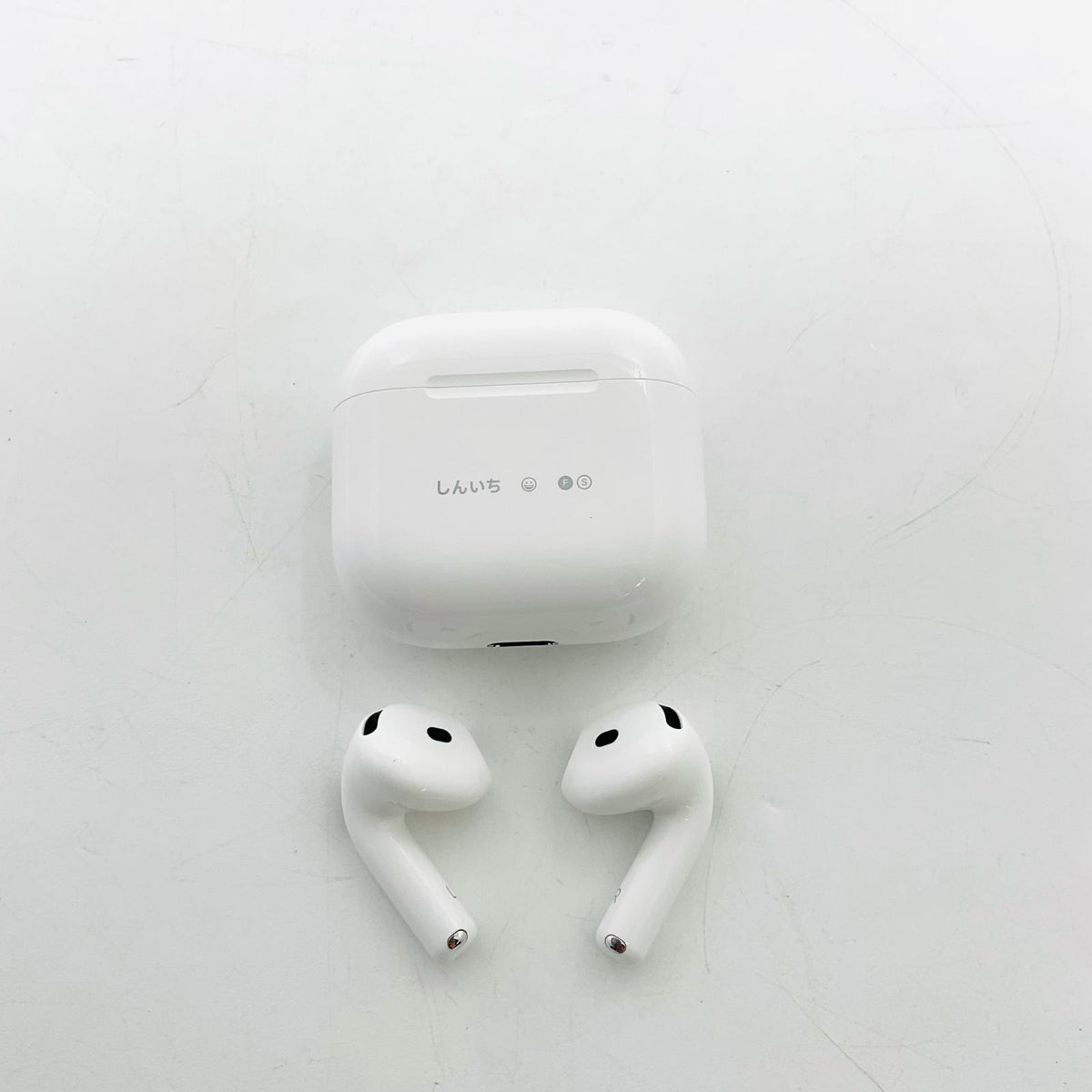 【全額返金保証】【最速発送】Apple AirPods 4 美品 動作確認済
