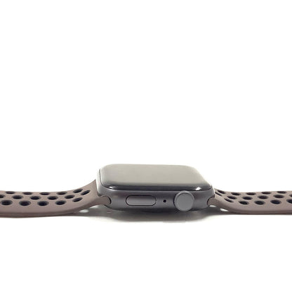 【全額返金保証】【最速発送】Apple Watch Nike 第1世代 アルミニウム 44mm GPS 74% 動作確認済
