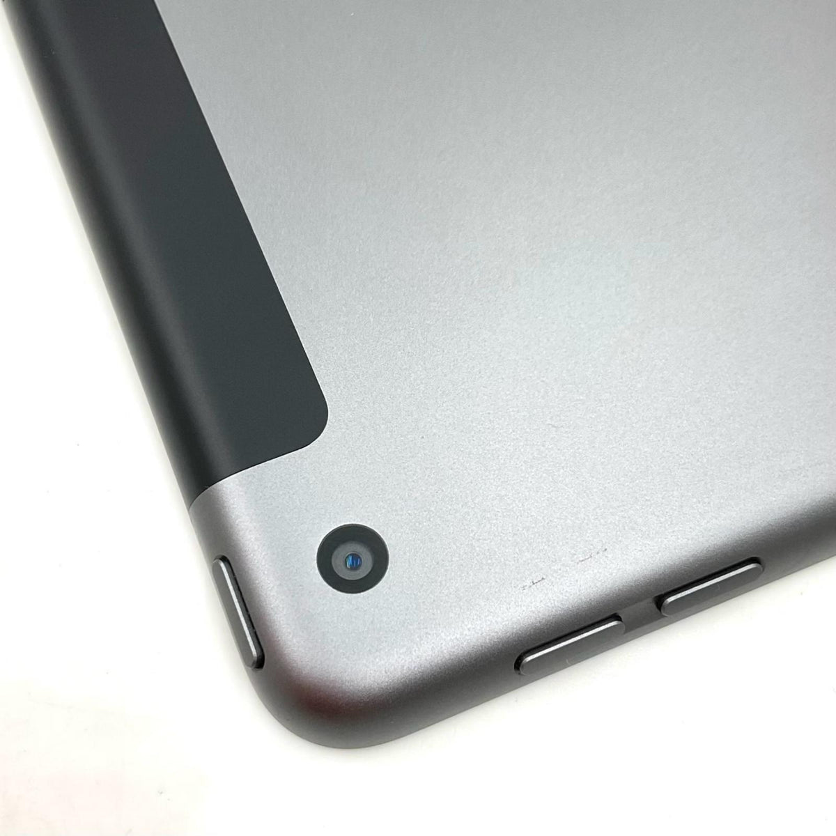 【全額返金保証】【最速発送】Apple iPad iPad 10.2インチ 第9世代 256GB スペースグレイ WiFi+Cellular au 白ロム 動作確認済