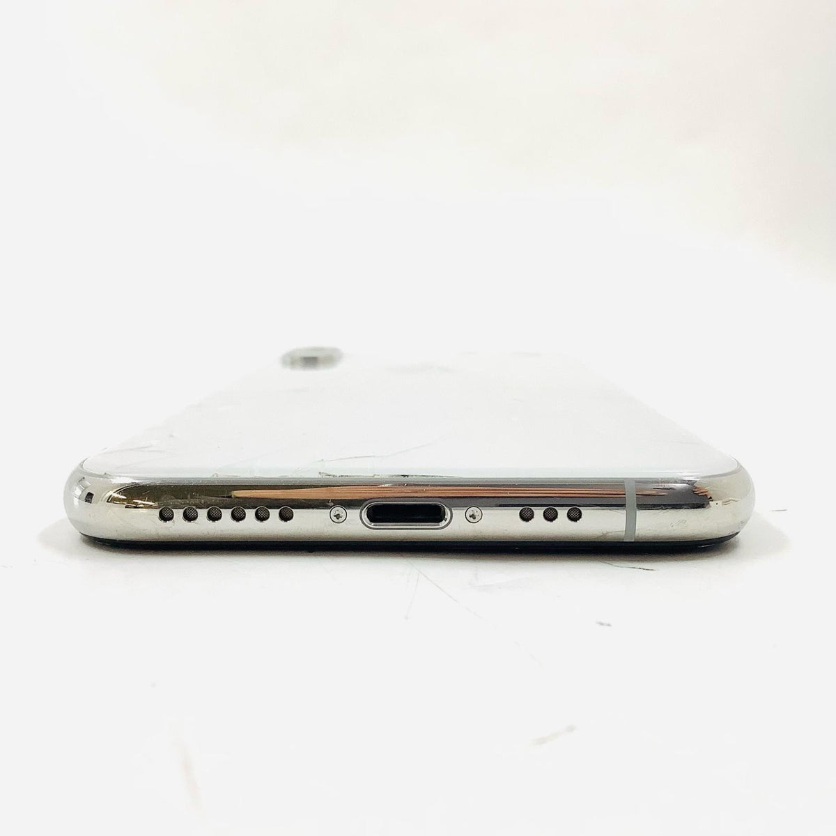 【最速発送】Apple iPhone iPhone XS 256GB シルバー au 白ロム【難有】 84%