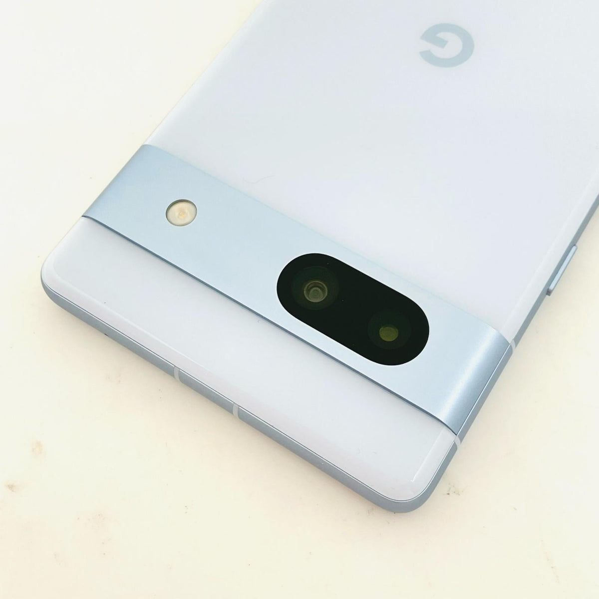 【全額返金保証】【最速発送】Google Pixel 7a 128GB シー au SIMフリー 白ロム 美品 動作確認済