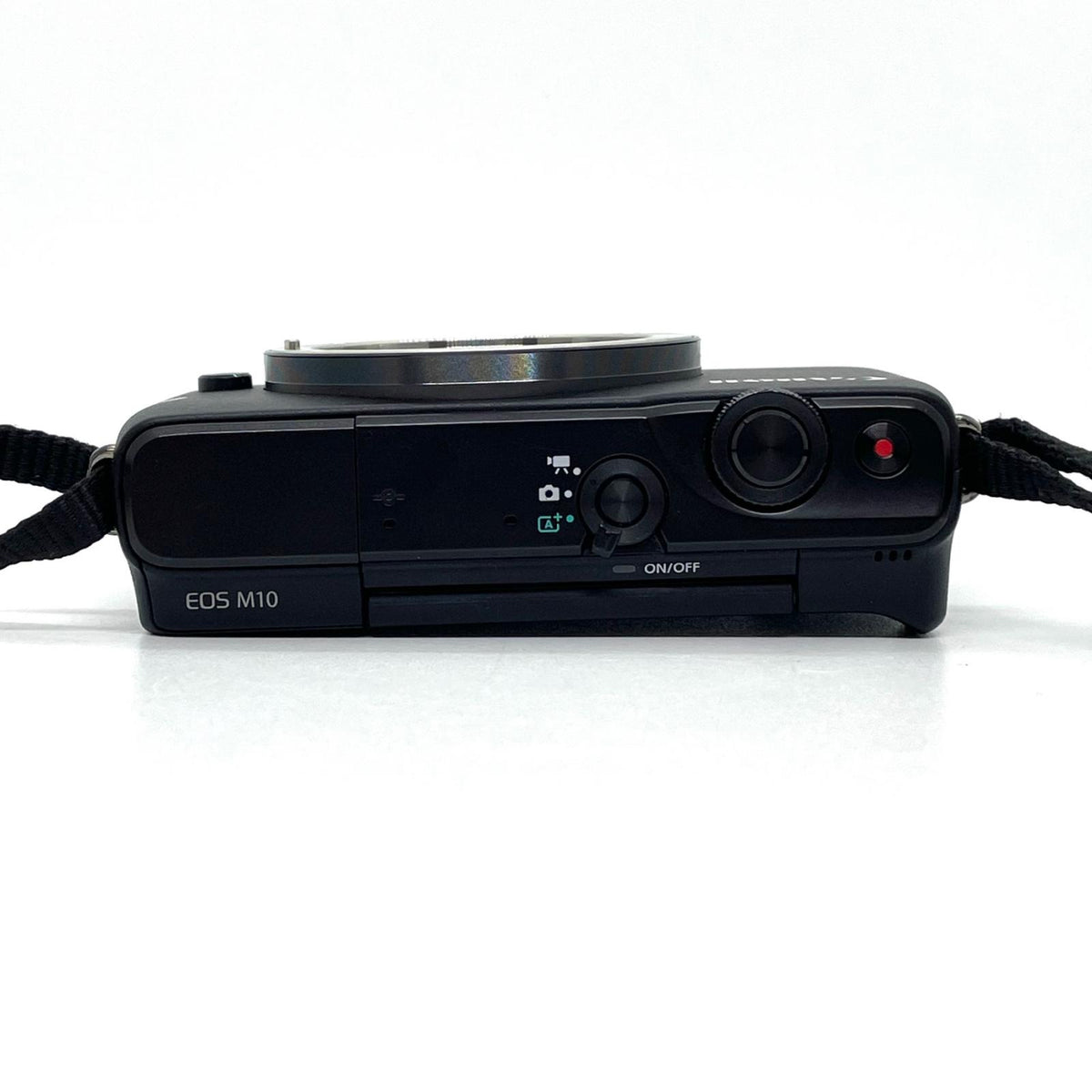 【全額返金保証】【最速発送】Canon デジタル一眼 EOS M10 EF-M15-45 IS STM レンズキット 美品 動作確認済