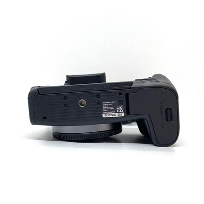 【全額返金保証】【最速発送】Canon デジタル一眼 EOS R8 ボディ 美品 動作確認済