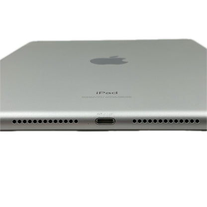 【最速発送】Apple iPad iPad 10.2インチ 第7世代 32GB シルバー Wi-Fi【難有】