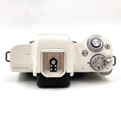 【全額返金保証】【最速発送】Canon デジタル一眼 EOS Kiss M2 ボディ ホワイト 美品 動作確認済