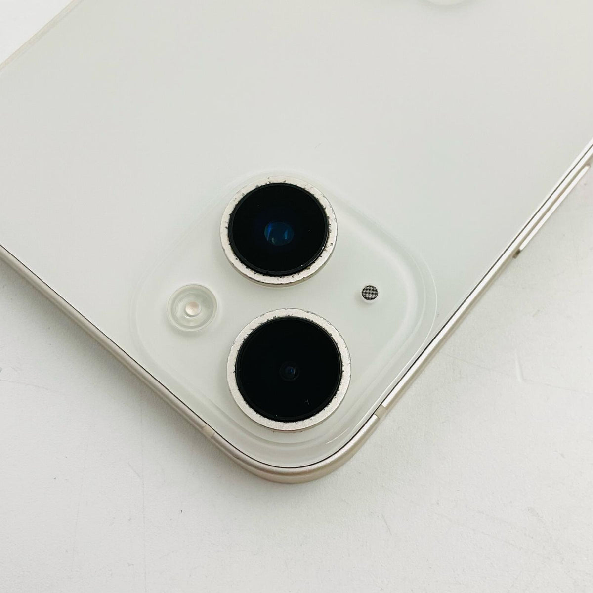 【全額返金保証】【最速発送】Apple iPhone iPhone 14 128GB スターライト docomo SIMフリー 白ロム 動作確認済 81%