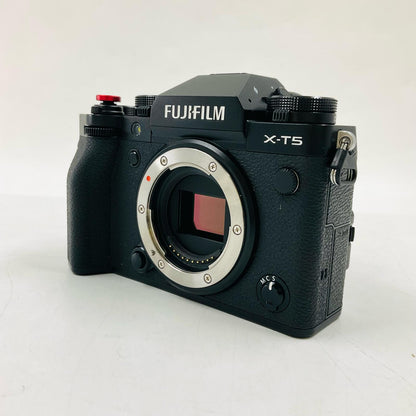 【全額返金保証】【最速発送】FUJIFILM デジタル一眼 X-T5 ボディ 日英2言語設定モデル [ブラック] 美品 動作確認済