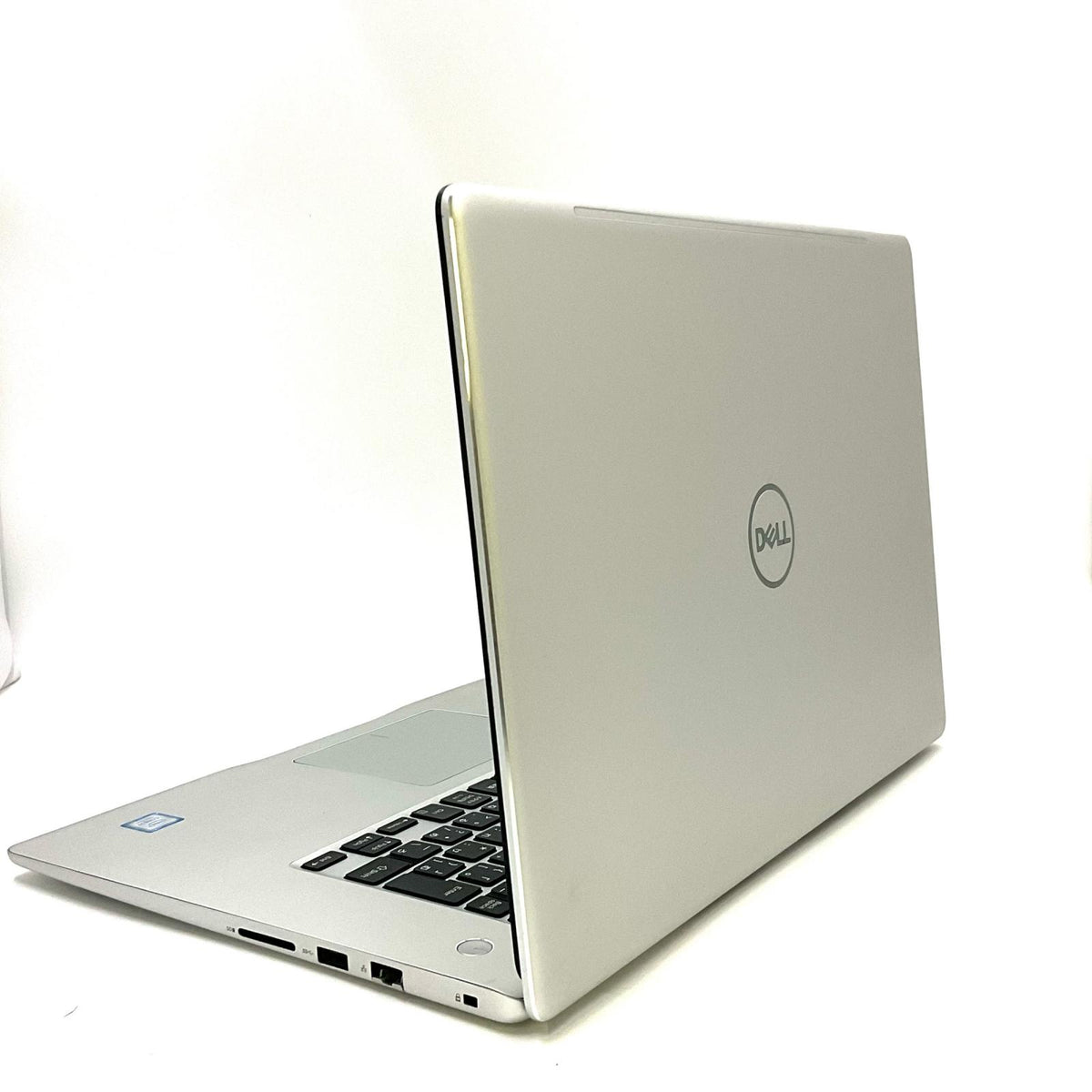 【最速発送】DELL Inspiron 7570 P70F001 intel core i7-8550U 8GB SSD 256GB HDD 1TB 19%【難有】