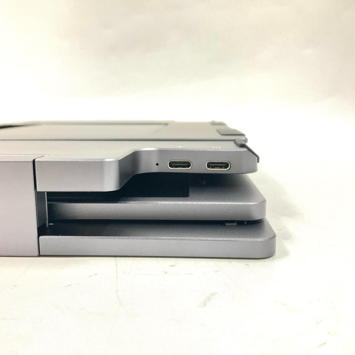 【全額返金保証】【最速発送】ROADOM デュアルポータブルモニター X90A 14インチ 美品 動作確認済