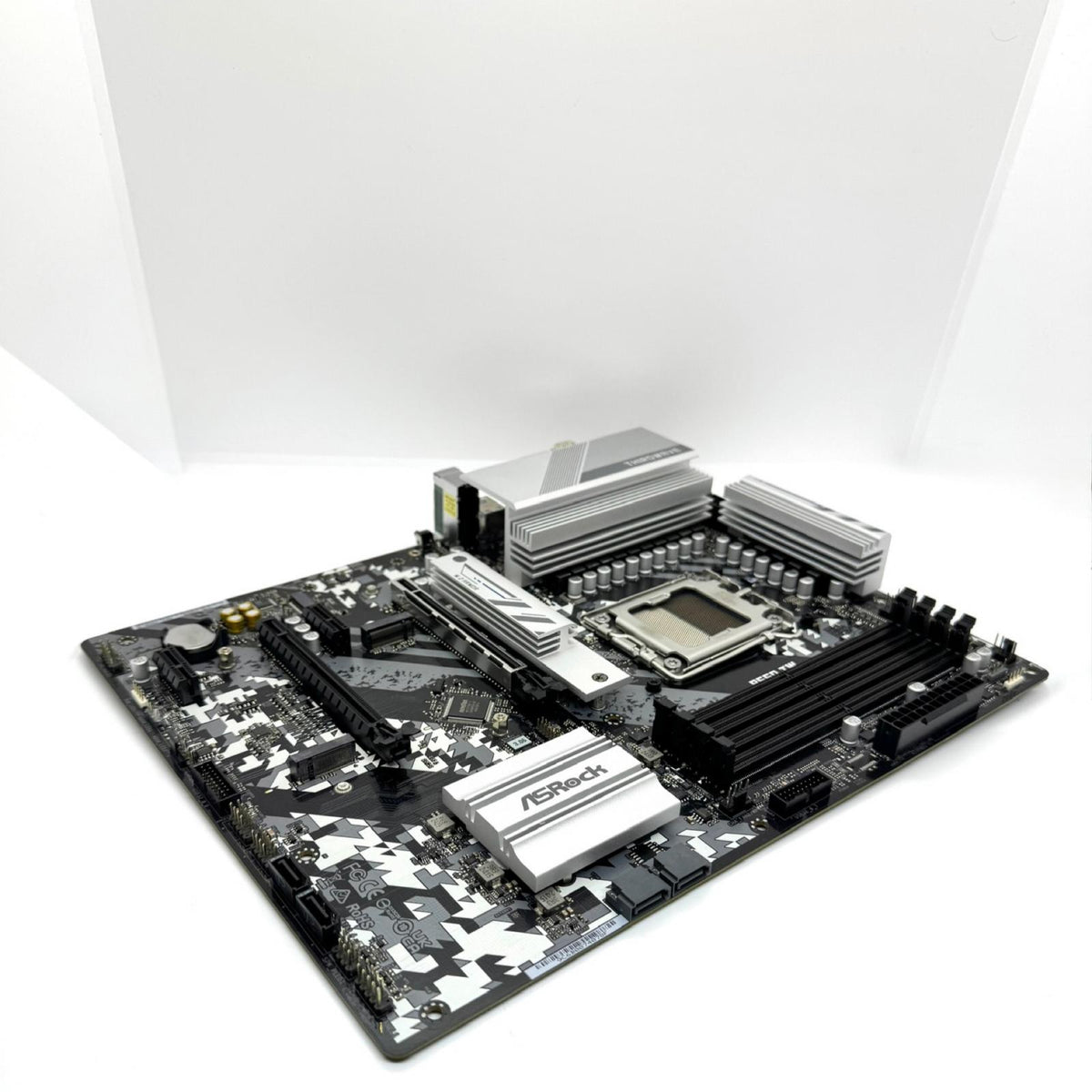 【全額返金保証】【最速発送】ASRock B650 TW マザーボード 美品 動作確認済