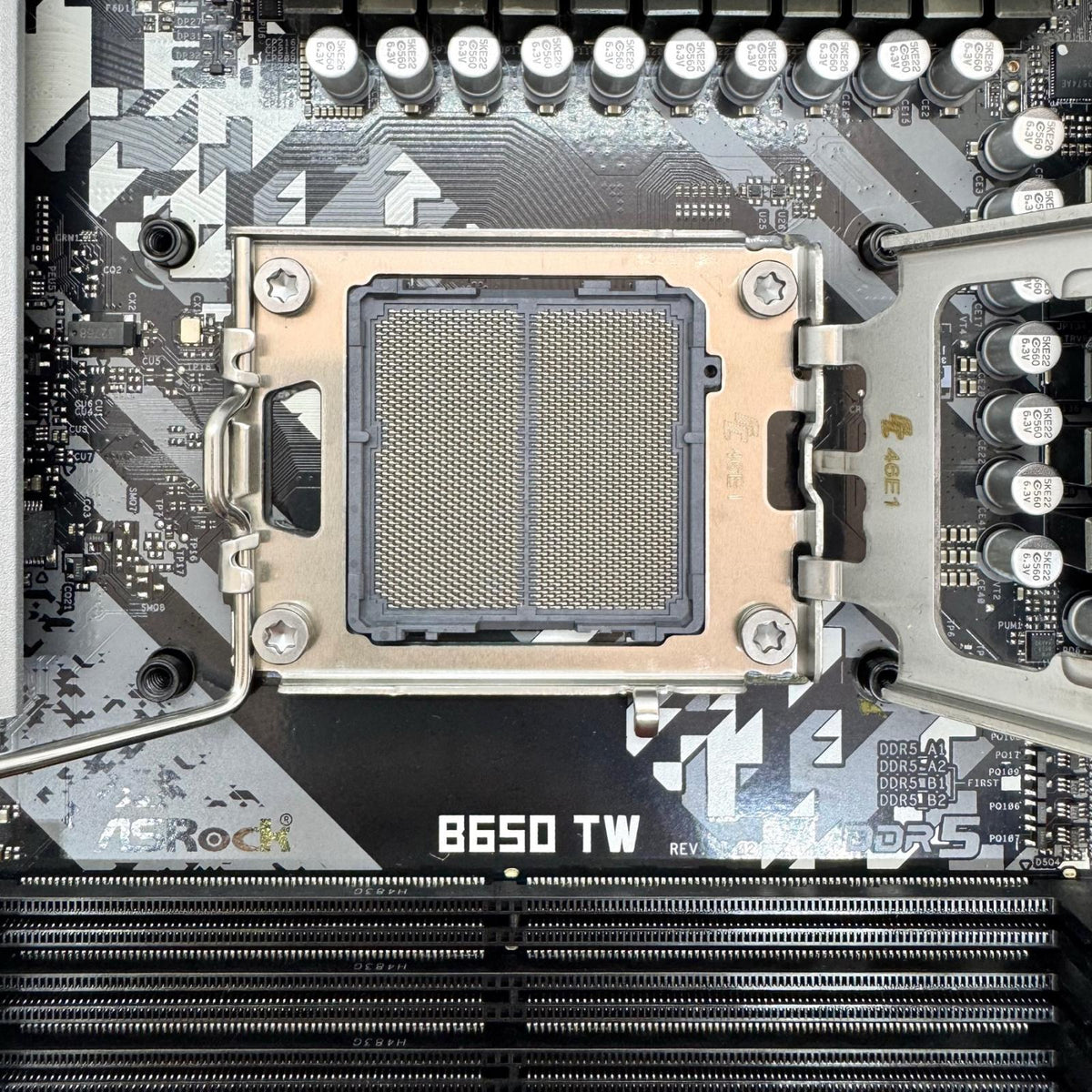 【全額返金保証】【最速発送】ASRock B650 TW マザーボード 美品 動作確認済