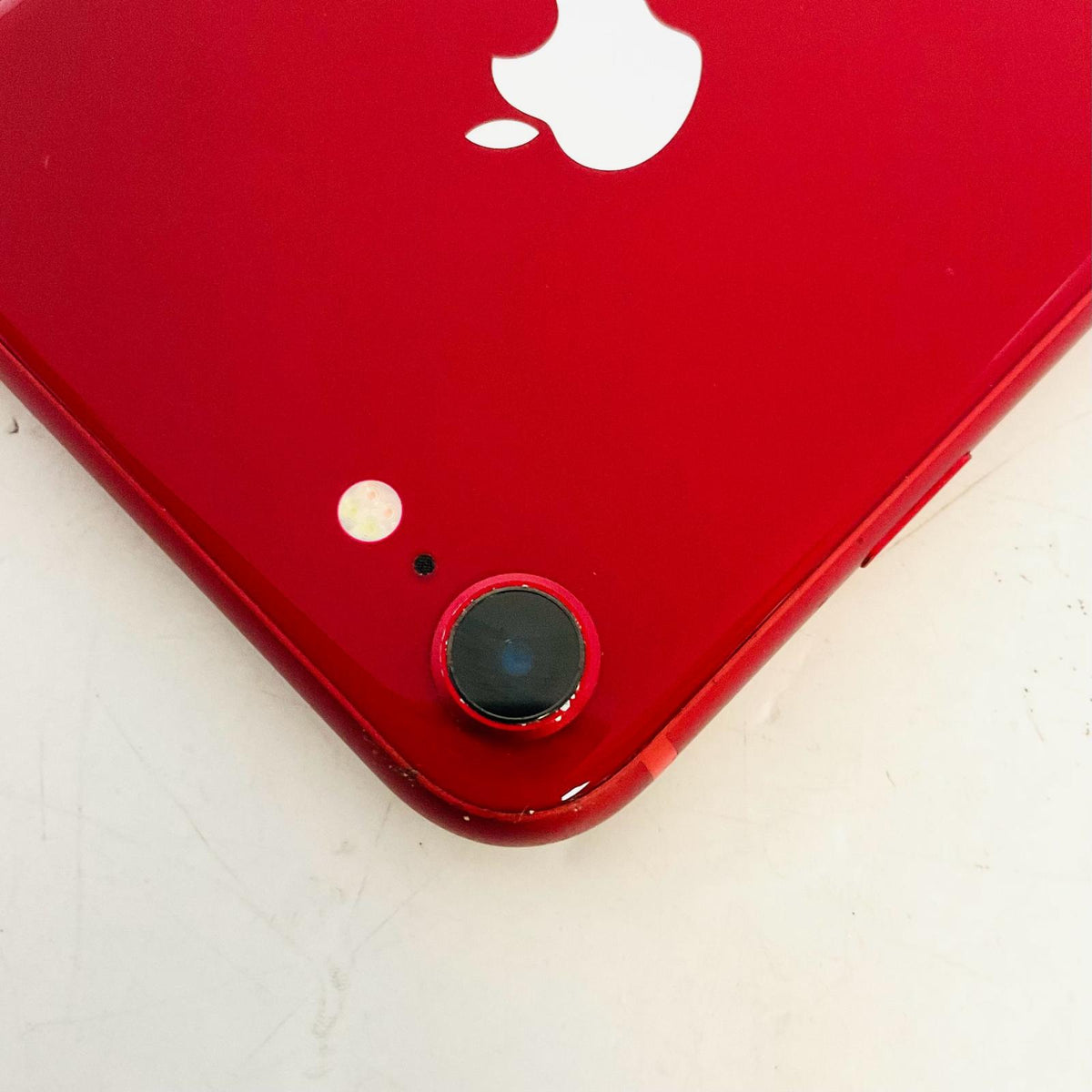 【全額返金保証】【最速発送】Apple iPhone iPhone 8 64GB (PRODUCT)RED docomo SIMフリー 白ロム 動作確認済 100%