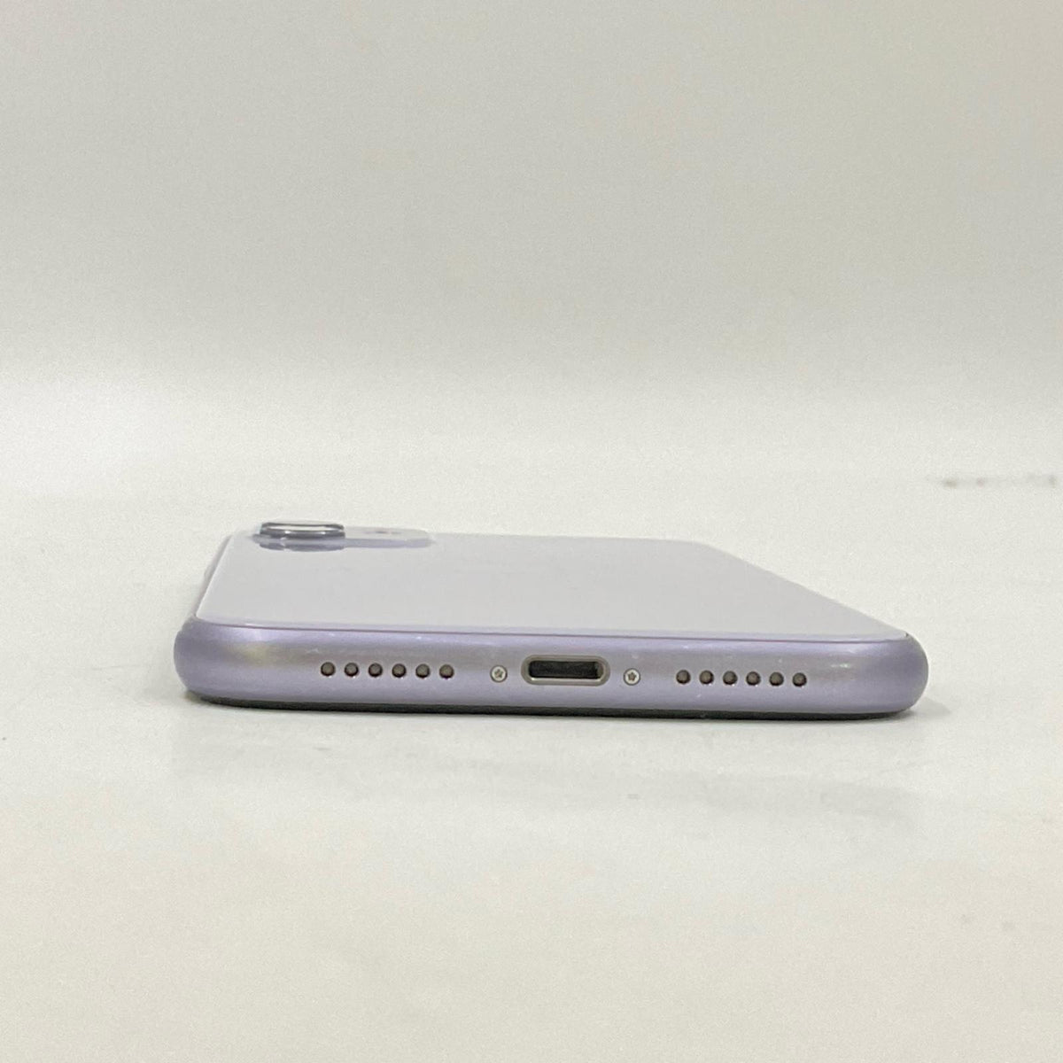 【全額返金保証】【最速発送】Apple iPhone iPhone 11 256GB パープル au SIMフリー 白ロム 動作確認済 85%