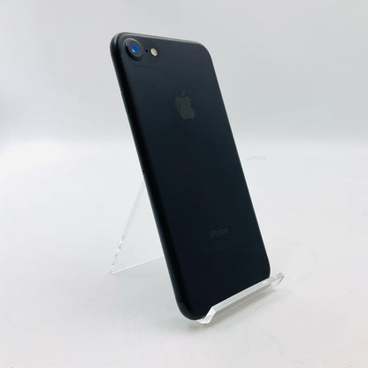 【全額返金保証】【最速発送】Apple iPhone iPhone 7 128GB ブラック docomo 白ロム 動作確認済 68%