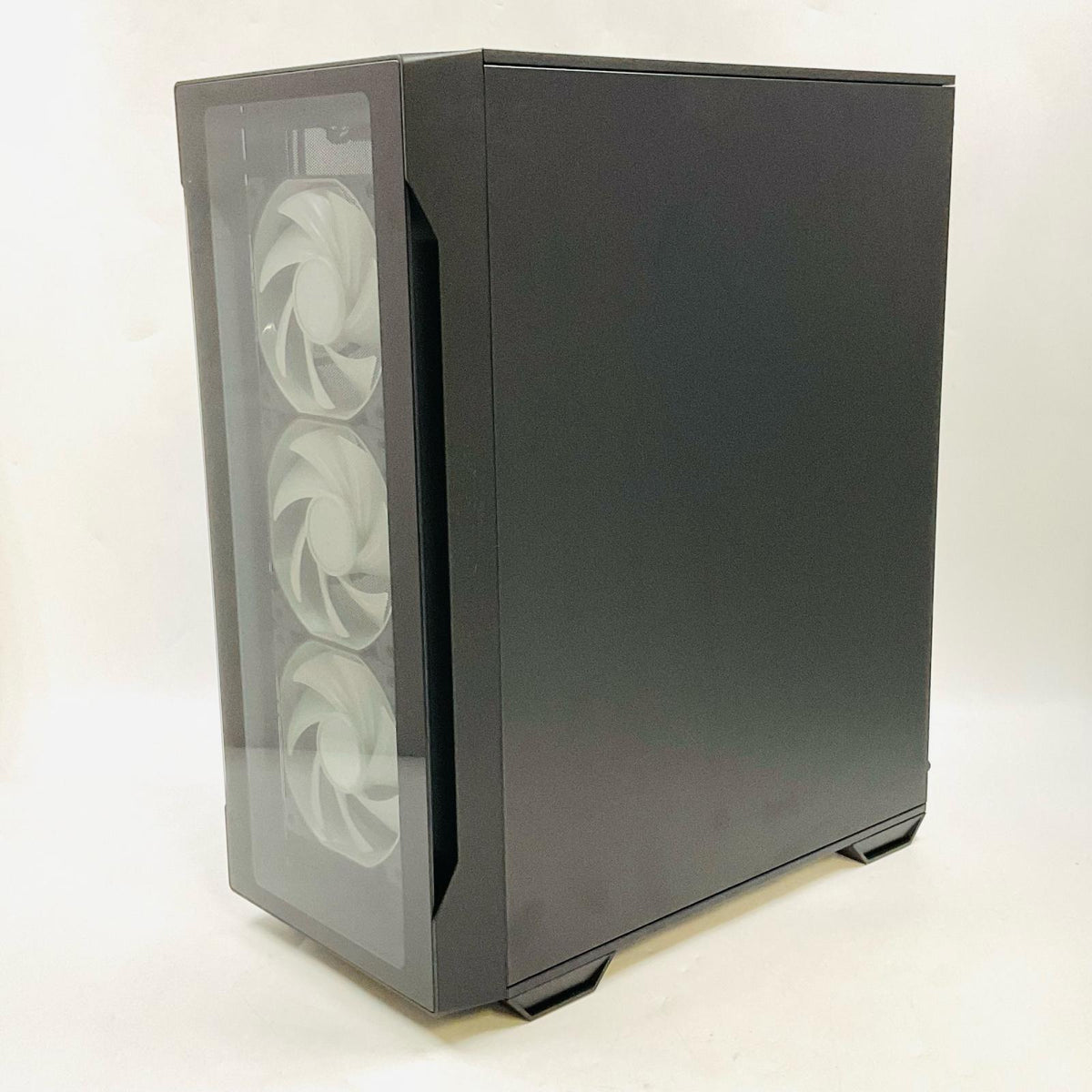 【全額返金保証】【最速発送】MDL ゲーミングPC AMD Ryzen 7 7800X3D 8-Core Processor 32GB SSD(NVMe) 2TB NVIDIA GeForce RTX 5070 / AMD Radeon(TM) Graphics 美品 動作確認済