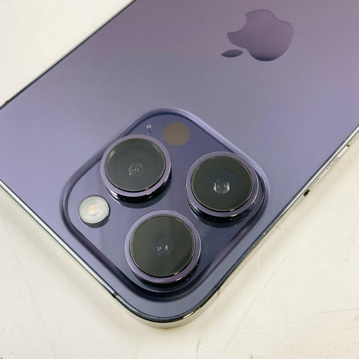 【全額返金保証】【最速発送】Apple iPhone iPhone 14 Pro 256GB ディープパープル au SIMフリー 白ロム 動作確認済 74%