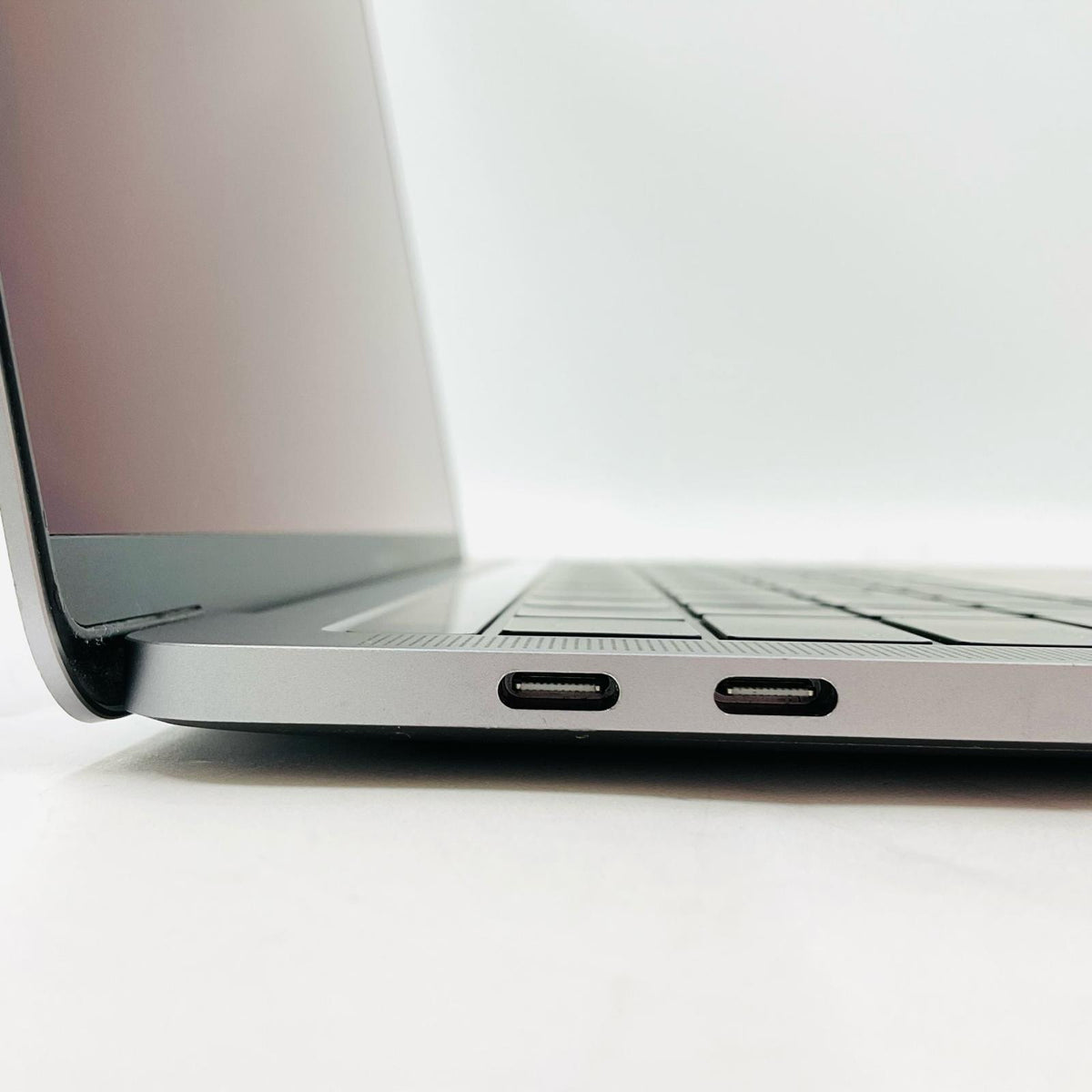 【全額返金保証】【最速発送】Apple MacBook Pro 13.3インチ 2019 Quad-Core Intel Core i5 8GB SSD 128GB スペースグレイ 91% 動作確認済
