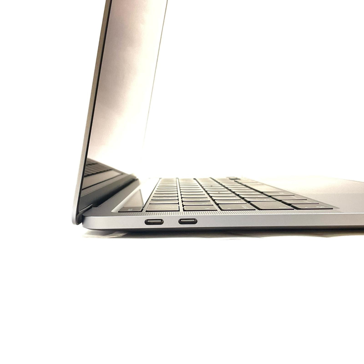 【全額返金保証】【最速発送】Apple MacBook Pro 13.3インチ 2020 Apple M1 8GB SSD 256GB スペースグレイ 98% 美品 動作確認済