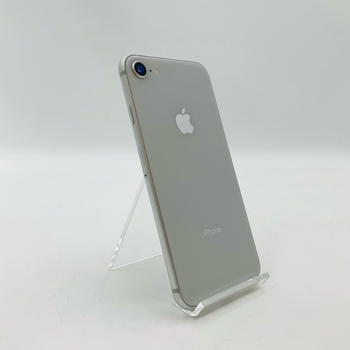 【全額返金保証】【最速発送】Apple iPhone iPhone 8 64GB シルバー docomo 白ロム 動作確認済 100%