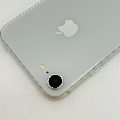 【全額返金保証】【最速発送】Apple iPhone iPhone 8 64GB シルバー docomo 白ロム 動作確認済 100%
