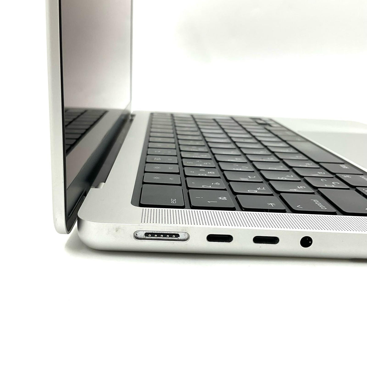 【全額返金保証】【最速発送】Apple MacBook Pro 14インチ 2023 Apple M3 8GB SSD 512GB シルバー 91% 動作確認済
