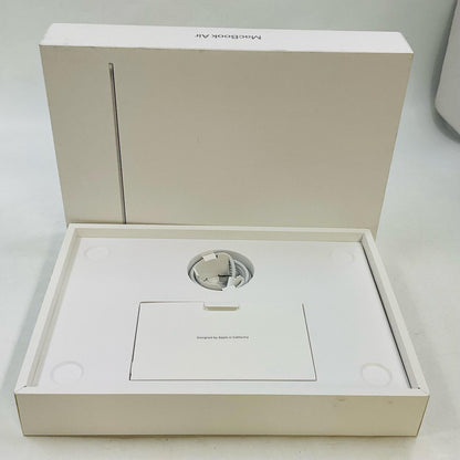 【全額返金保証】【最速発送】Apple MacBook Air 13インチ 2026 Apple M5 16GB SSD 512GB シルバー 100% 超美品 動作確認済