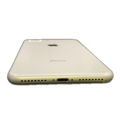 【最速発送】Apple iPhone iPhone 8 Plus 256GB シルバー docomo 白ロム【難有】 74%